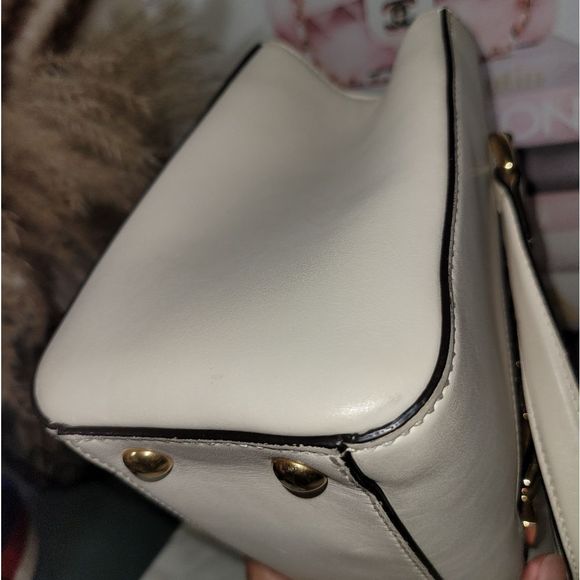 GUCCI Sylvie Web Line Chain Handbag 2 way - Picture 13 of 16